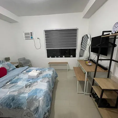 La Condo Staycation At West Jones Residences